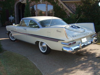 1959 Plymouth Belvedere 01.JPG