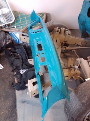 Color testing
To see if they would like the turquoise the first thing painted was the dash. 
